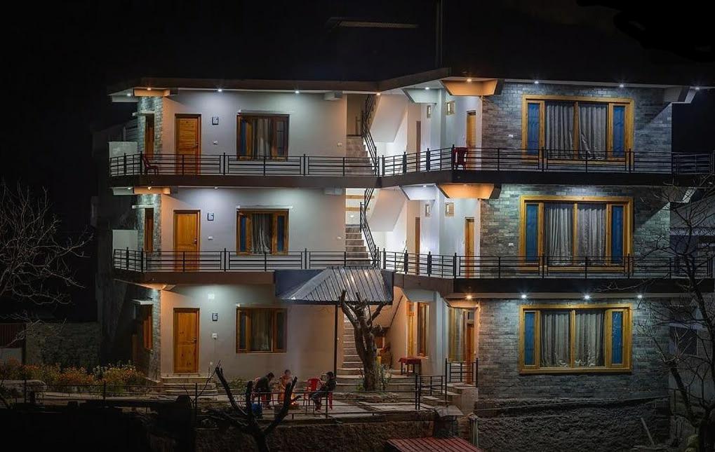 Tirthan Grand Riverside Banjār Exteriér fotografie